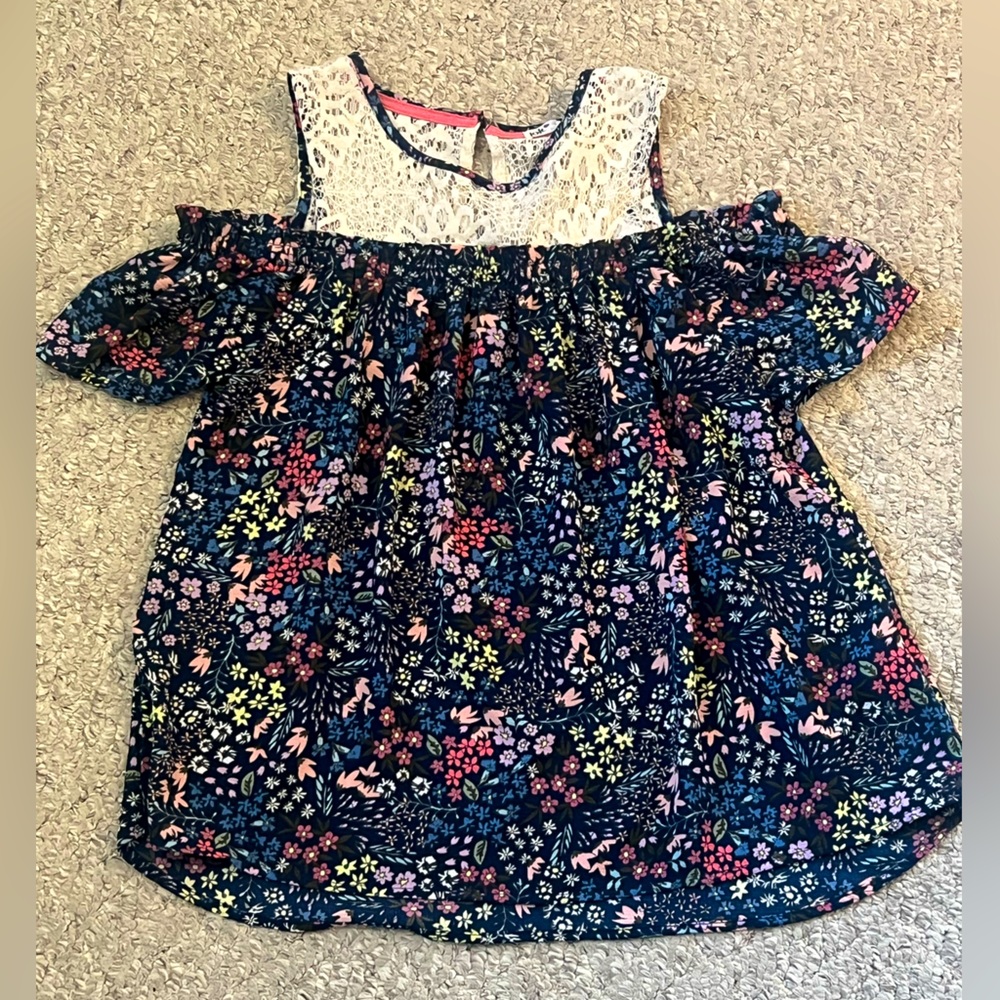 Floral Cold Shoulder Blouse Size Small